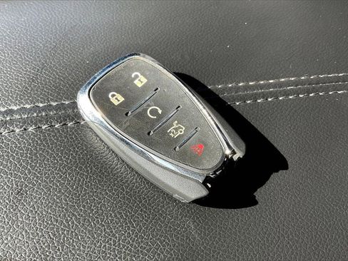 Used 2022 Chevrolet Malibu LT image 35