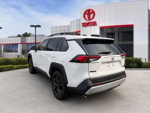 Used 2023 Toyota RAV4 Adventure w/ Convenience Package AWD/4WD image 5