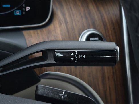 Certified 2025 Mercedes-Benz C 300 Sedan image 18