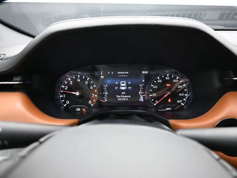 Used 2023 Jeep Compass Limited AWD/4WD image 19