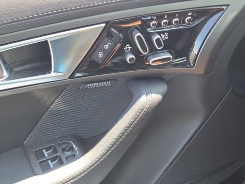 Used 2016 Jaguar F-TYPE Coupe RWD image 24