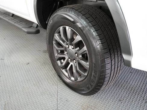 Used 2019 Ford Ranger XLT w/ Equipment Group 301A Mid AWD/4WD image 55