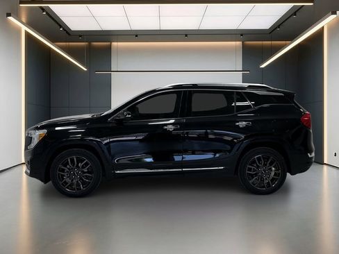 Used 2022 GMC Terrain Denali w/ Black Diamond Edition AWD/4WD image 2