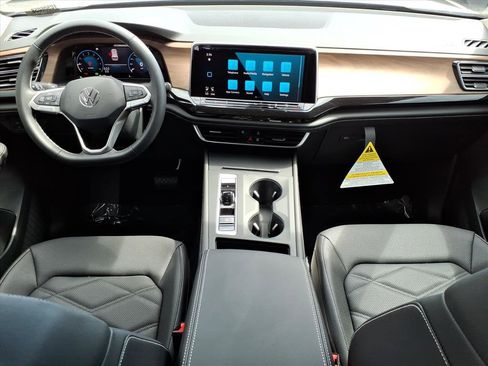 New 2026 Volkswagen Atlas SE image 17