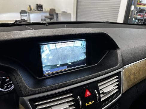 Used 2011 Mercedes-Benz E 350 4MATIC Sedan image 56