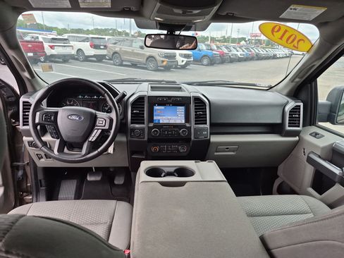 Used 2019 Ford F150 XLT w/ Equipment Group 302A Luxury AWD/4WD image 20