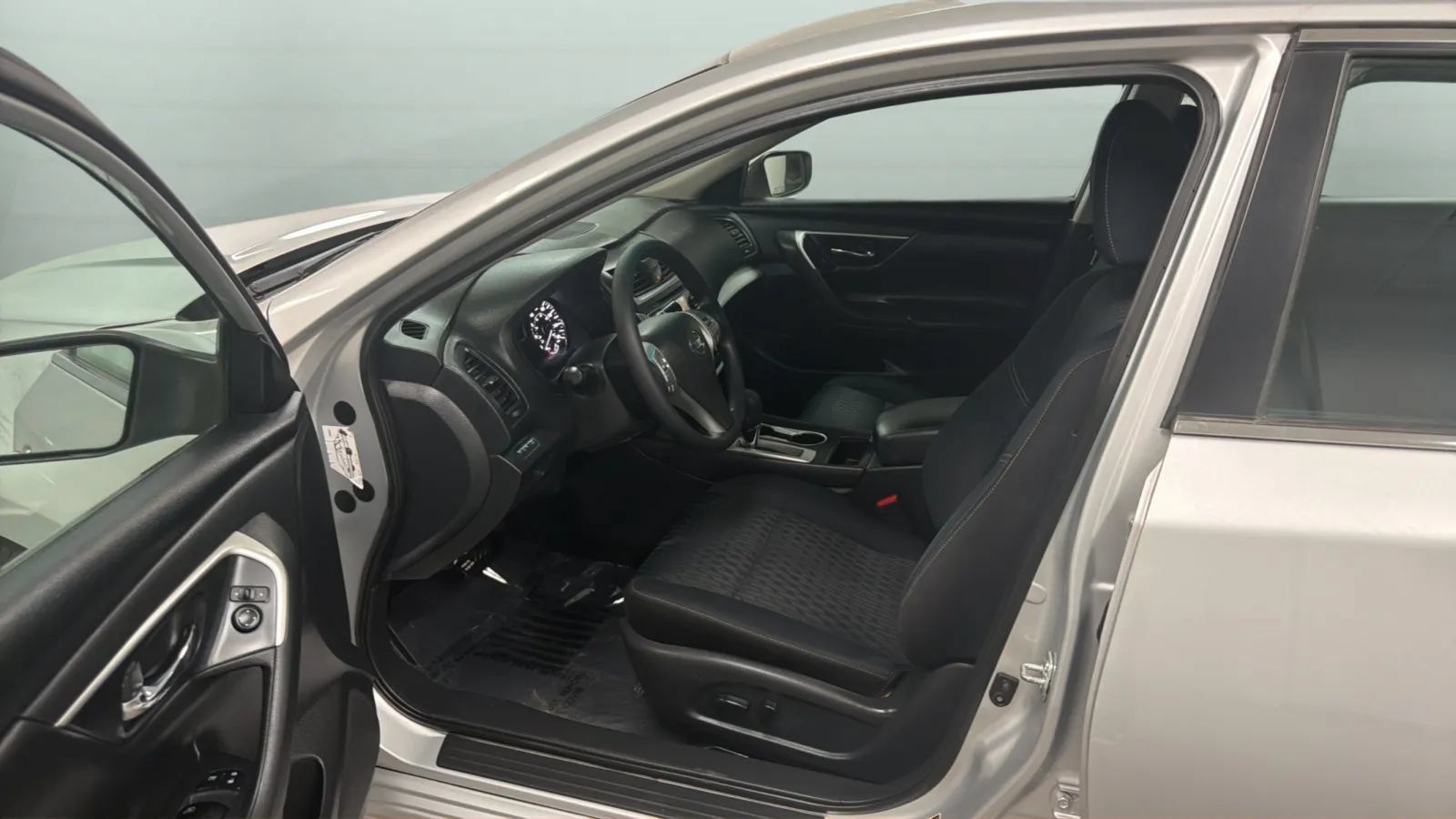Used 2018 Nissan Altima 2.5 S w/ S Convenience Package FWD image 21