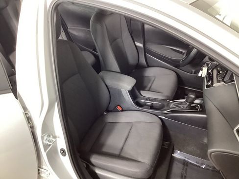 Used 2023 Toyota Corolla LE FWD image 35