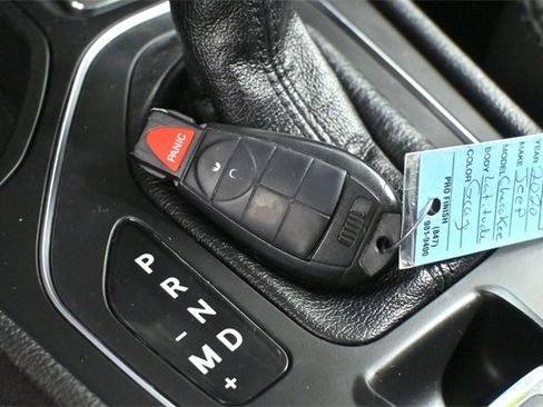 Used 2020 Jeep Cherokee Latitude image 20