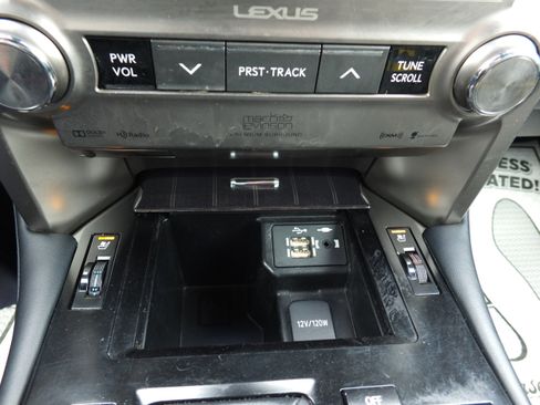 Used 2020 Lexus GX 460 Luxury w/ Luxury Sport Package AWD/4WD image 29