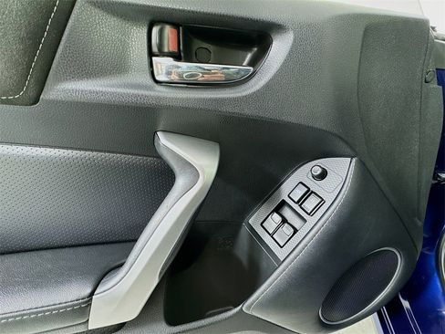 Used 2017 Toyota 86 image 16