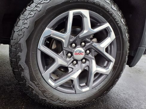 Used 2022 GMC Sierra 1500 SLT w/ SLT Premium Package image 39