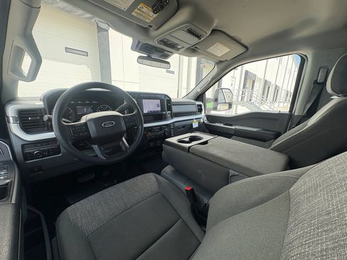 Used 2024 Ford F350 XLT AWD/4WD image 10