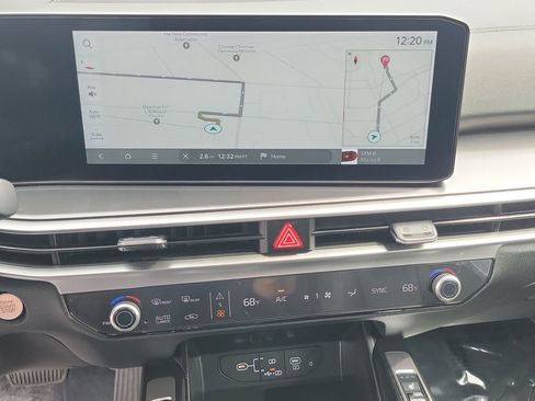 Used 2025 Kia Sorento EX image 26