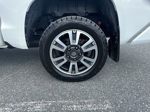 Used 2020 Toyota Tundra SR5 image 31