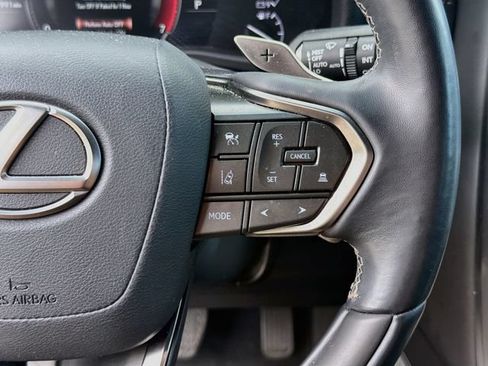 Used 2024 Lexus LX 600 4WD w/ Luxury Package image 38