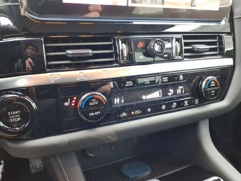 New 2026 Nissan Pathfinder SL image 12