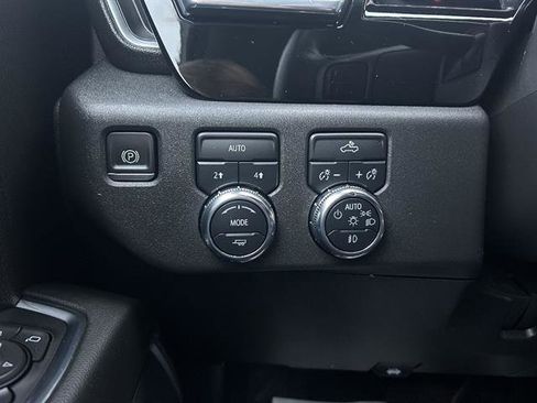 Certified 2022 GMC Sierra 1500 Elevation image 27