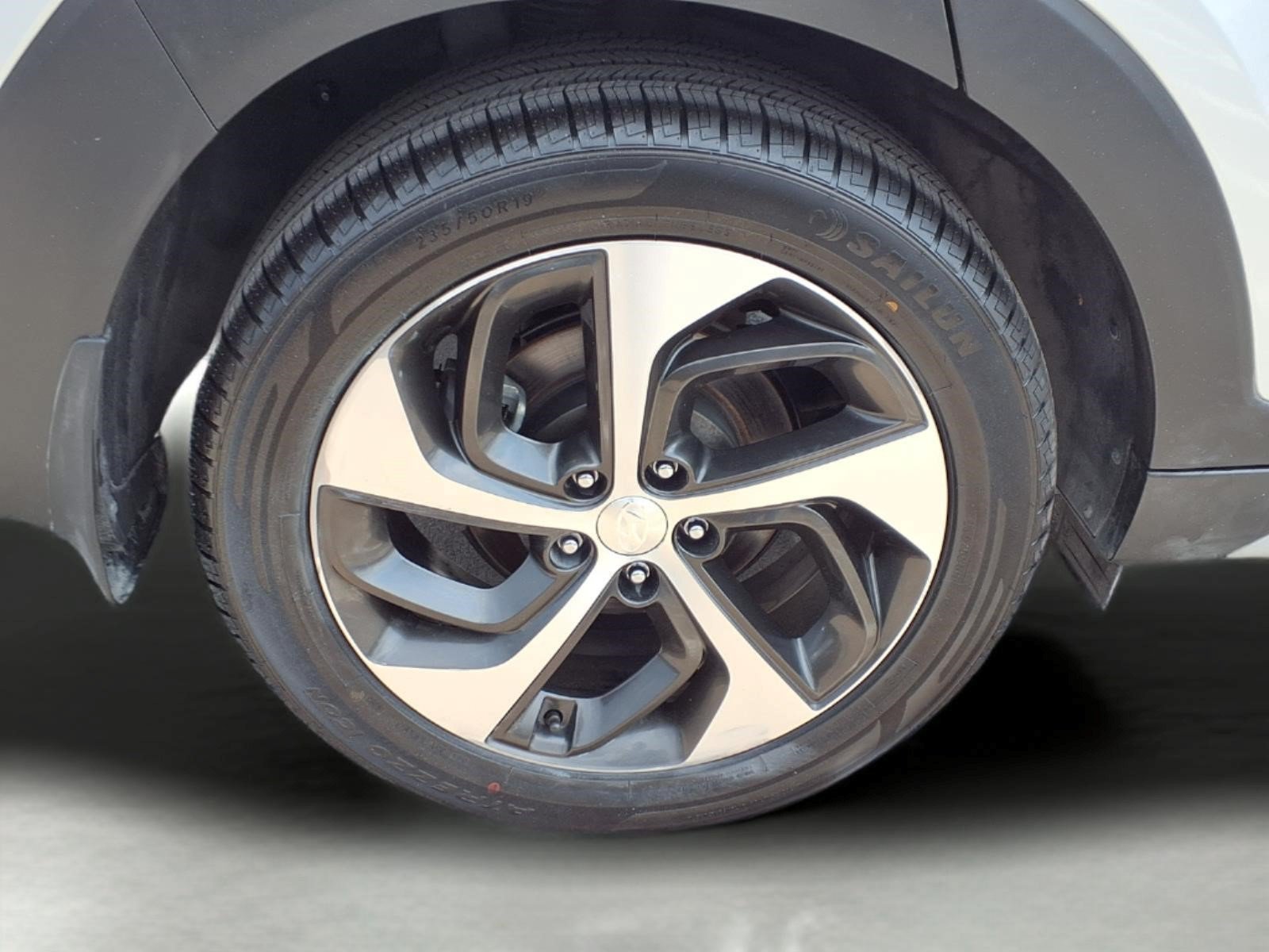 Used 2017 Hyundai Tucson Sport w/ Cargo Package FWD image 9