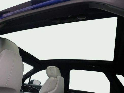 Used 2024 Cadillac Lyriq Luxury RWD image 19
