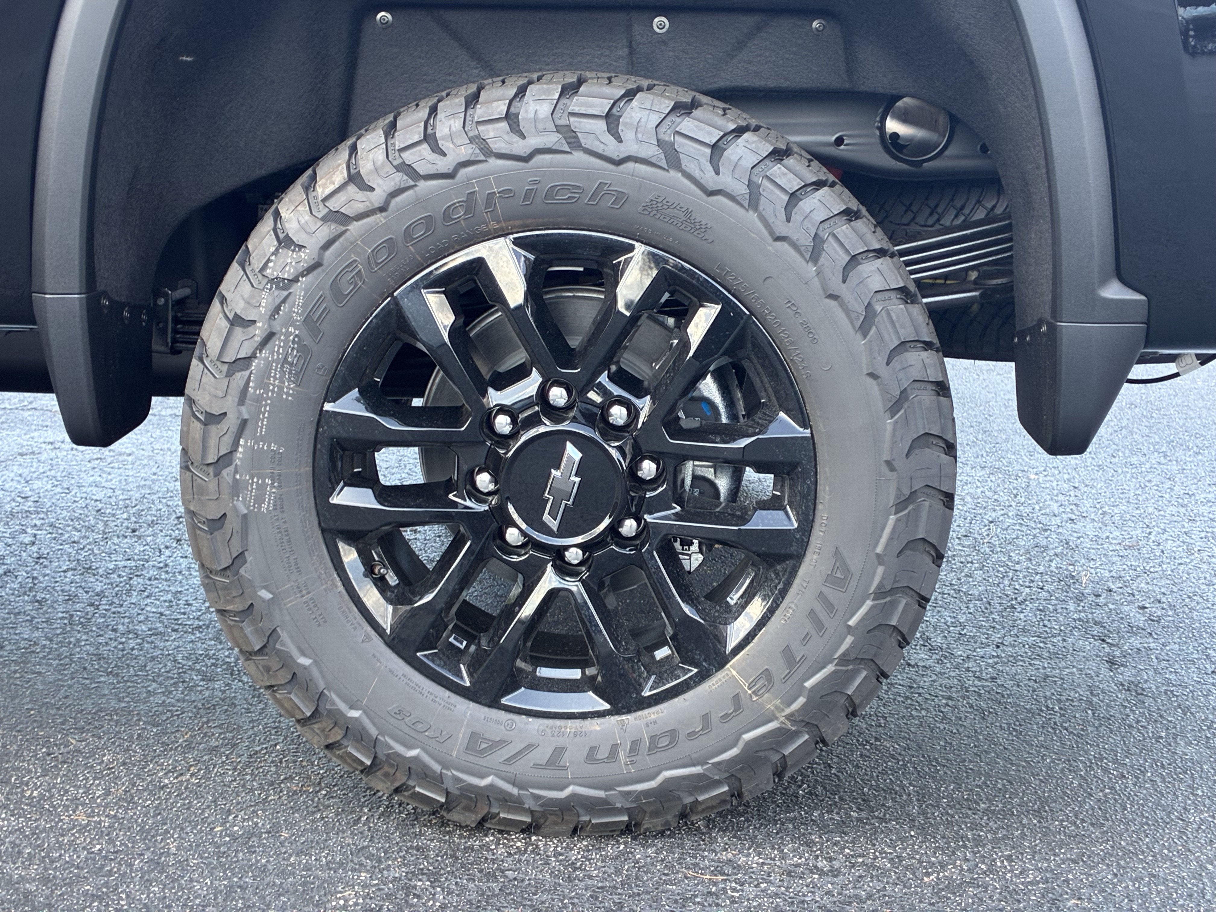 New 2026 Chevrolet Silverado 2500 High Country w/ Midnight Edition AWD/4WD image 11