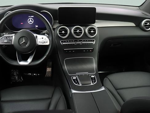 Certified 2022 Mercedes-Benz GLC 300 image 7