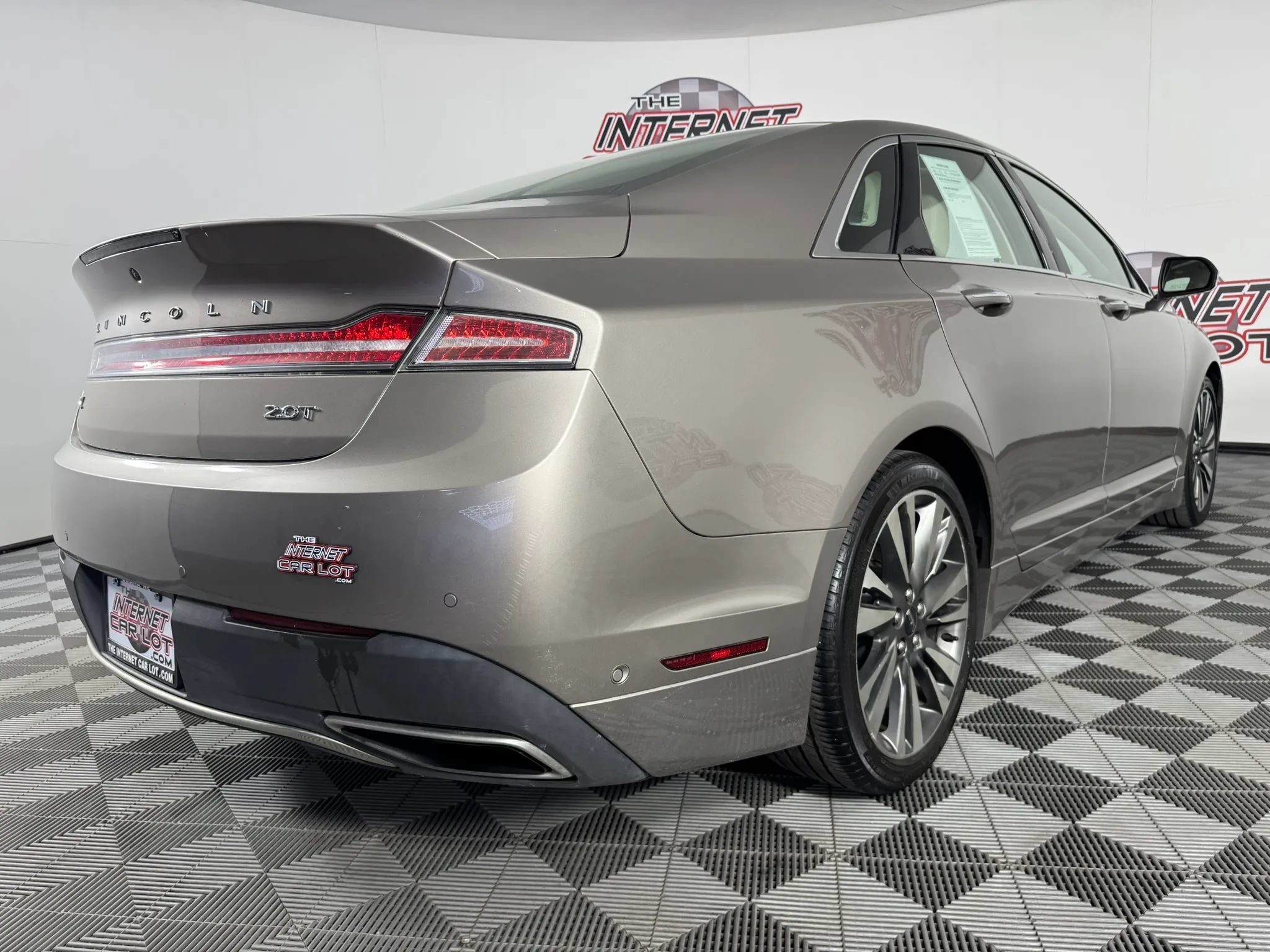 Used 2020 Lincoln MKZ Reserve FWD image 32