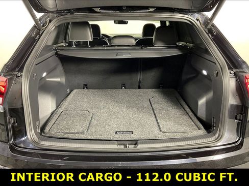 Used 2024 Volkswagen Atlas Cross Sport SEL Premium R-Line AWD/4WD image 37