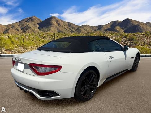 Used 2012 Maserati GranTurismo Sport RWD image 4