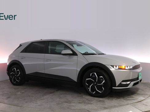 Used 2024 Hyundai Ioniq 5 SEL RWD image 14