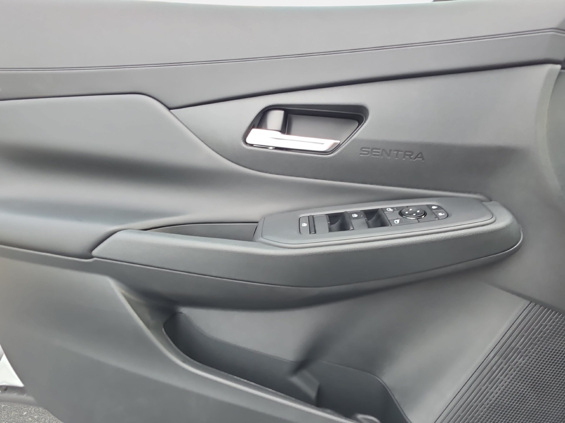 New 2027 Nissan Sentra S w/ Floor Mat Package FWD image 25