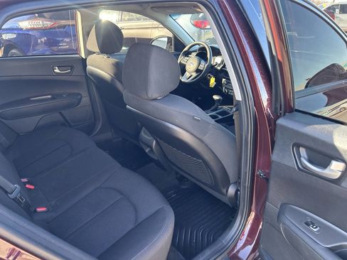 Used 2020 Kia Optima LX image 24