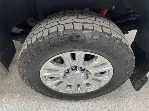Used 2022 GMC Sierra 3500 Denali w/ Denali Ultimate Package AWD/4WD image 15