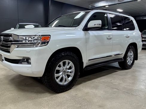 Used 2016 Toyota Land Cruiser AWD/4WD image 14