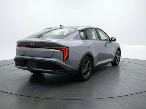 Used 2025 Kia K4 FWD image 9