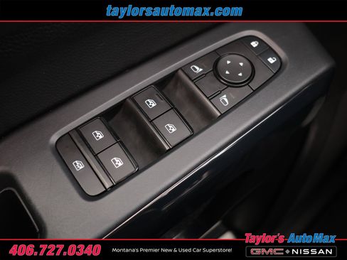 Used 2024 Nissan Pathfinder S AWD/4WD image 25