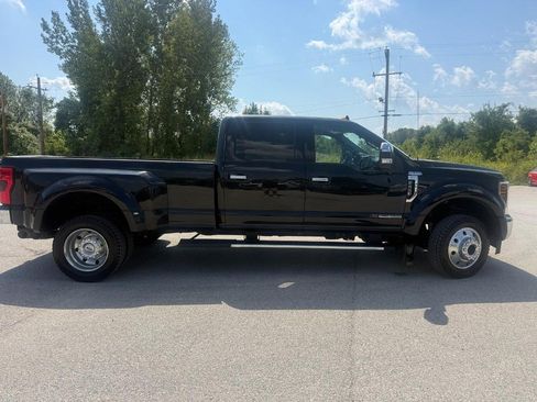 Used 2019 Ford F450 XLT w/ XLT Premium Package AWD/4WD image 4