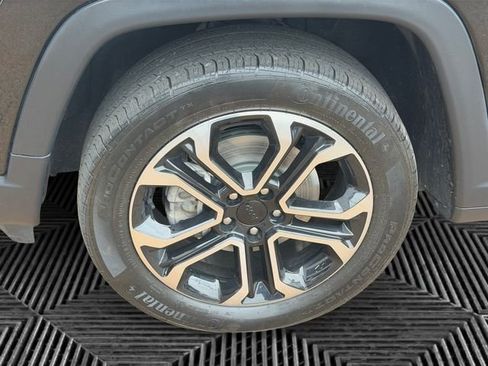 Certified 2022 Jeep Compass Limited AWD/4WD image 10