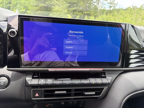Used 2026 Toyota Camry SE w/ Multimedia Upgrade Package FWD image 27