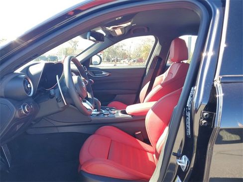 New 2024 Alfa Romeo Giulia Quadrifoglio image 20