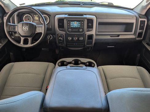 Used 2017 RAM 1500 Express w/ Black Ram 1500 Express Group AWD/4WD image 22