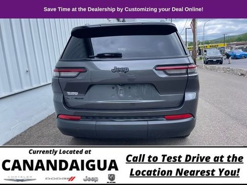 Used 2022 Jeep Grand Cherokee L Altitude image 9