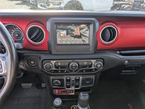 Used 2018 Jeep Wrangler Unlimited Rubicon image 19
