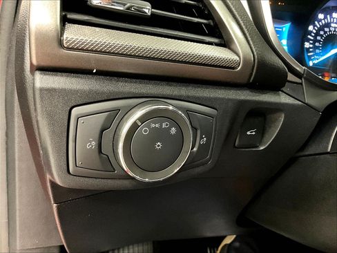 Used 2020 Ford Fusion SE FWD image 34