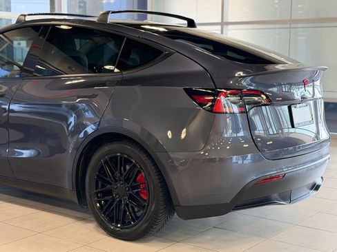 Used 2021 Tesla Model Y Performance AWD/4WD image 13