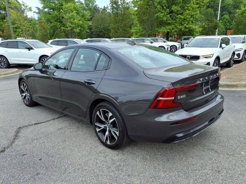 Certified 2025 Volvo S60 B5 Plus image 8