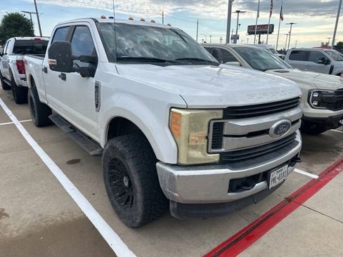 Used 2019 Ford F250 XL w/ STX Appearance Package AWD/4WD image 8