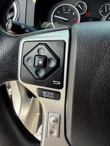 Used 2017 Toyota Tundra SR5 AWD/4WD image 17