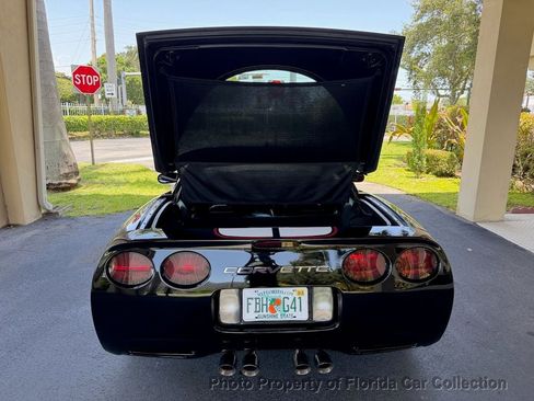 Used 1998 Chevrolet Corvette Coupe w/ Roof Pkg RWD image 55