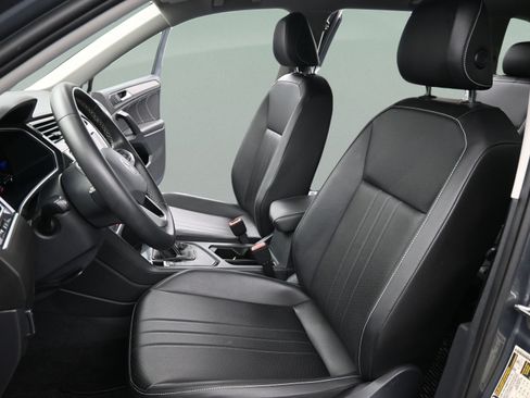 Used 2023 Volkswagen Tiguan SE FWD image 22